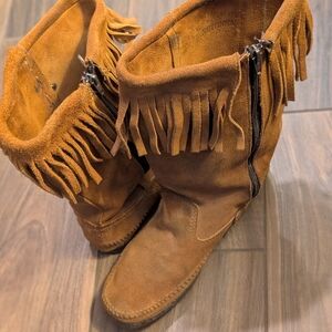 Fringe Suede Boots